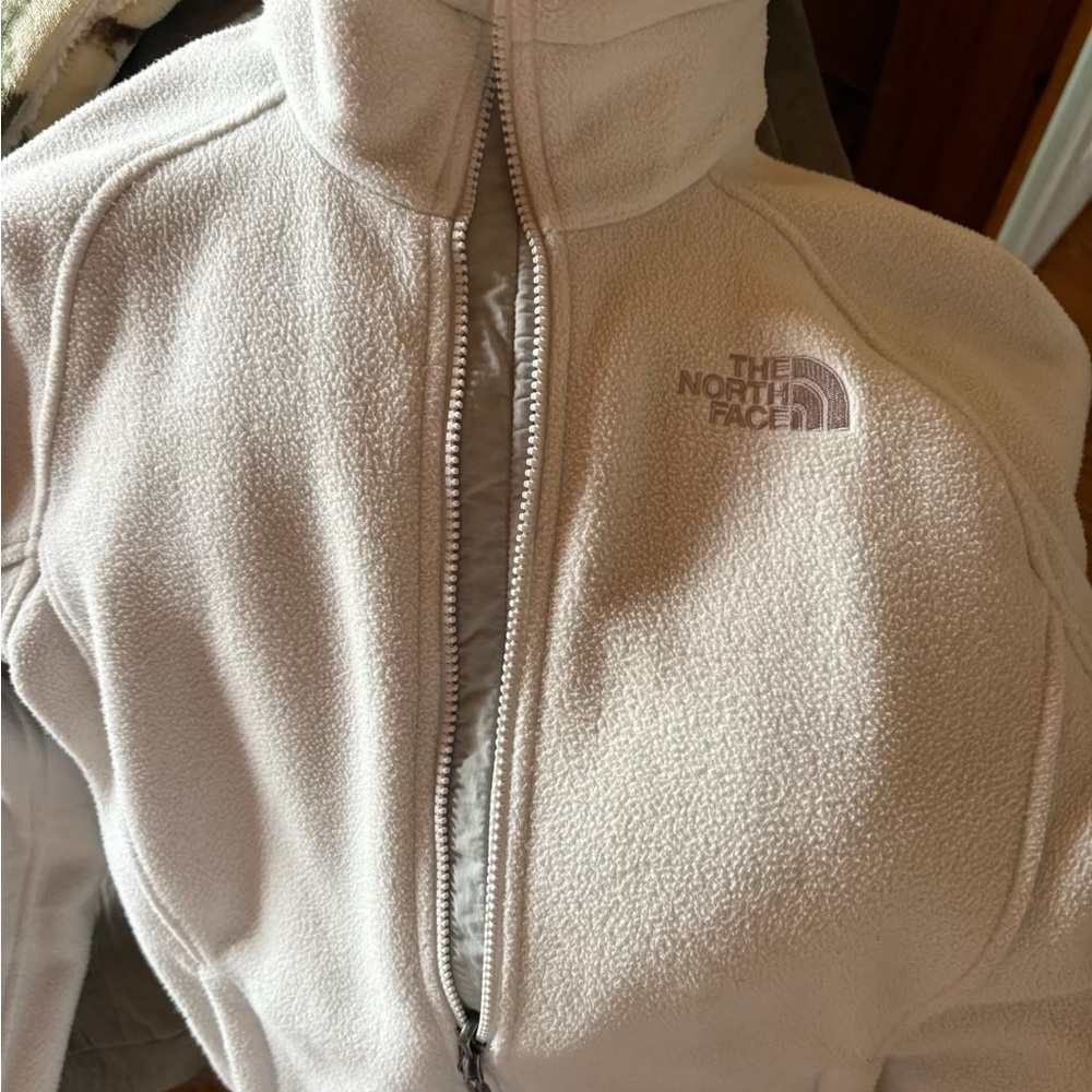 The North Face Women's Cream Fleece Jacket